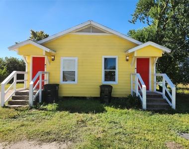 2706 Berry Street - Photo Thumbnail 7