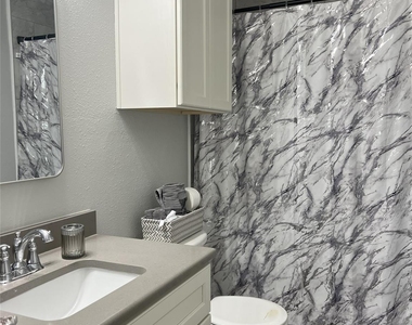 209 Cooner Street - Photo Thumbnail 14