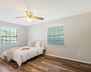 209 Cooner Street - Photo Thumbnail 17