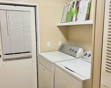 214 Ridgeside - Photo Thumbnail 8
