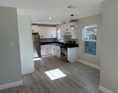 820 Bennington Street - Photo Thumbnail 3