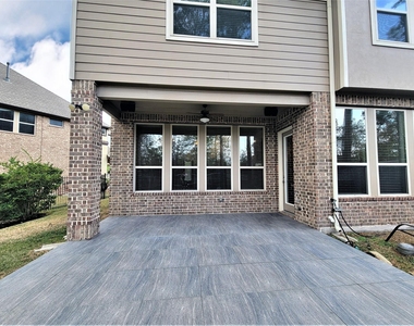 35 Silver Rock Drive - Photo Thumbnail 15