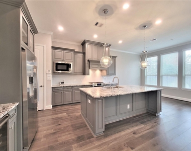 35 Silver Rock Drive - Photo Thumbnail 3