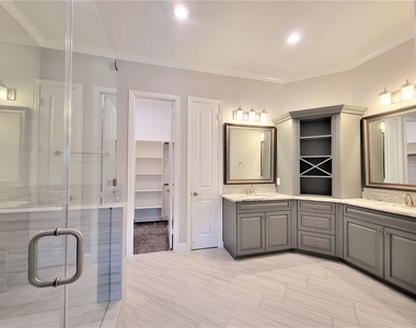 35 Silver Rock Drive - Photo Thumbnail 11