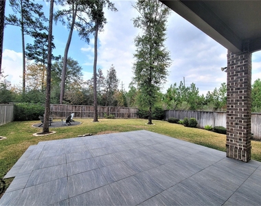 35 Silver Rock Drive - Photo Thumbnail 16