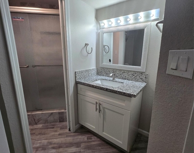 8355 Nairn Street - Photo Thumbnail 12