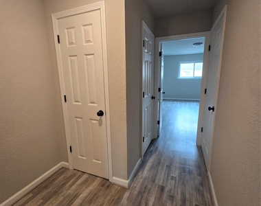 8355 Nairn Street - Photo Thumbnail 5