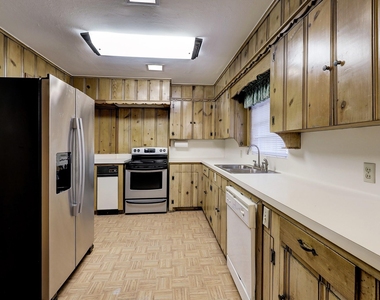 4002 Portsmouth Avenue - Photo Thumbnail 6
