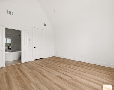 7422 Maxroy Street - Photo Thumbnail 21
