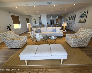 102 Riverside Drive - Photo Thumbnail 2
