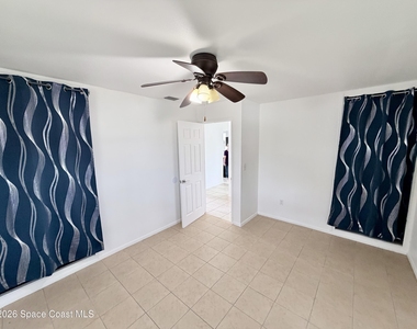 2107 Little John Road - Photo Thumbnail 17