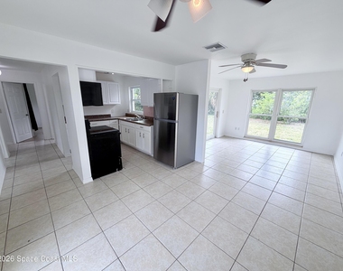 2107 Little John Road - Photo Thumbnail 3