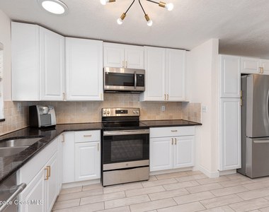 705 3rd Avenue - Photo Thumbnail 8