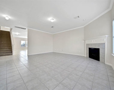 18330 Tangle Tree Ln - Photo Thumbnail 7