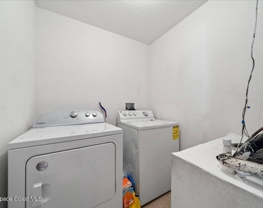4635 Elena Way - Photo Thumbnail 23