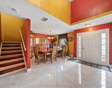 4635 Elena Way - Photo Thumbnail 4