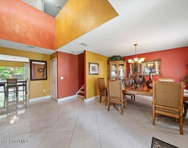 4635 Elena Way - Photo Thumbnail 5