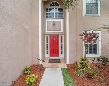 4635 Elena Way - Photo Thumbnail 2