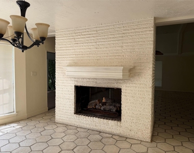 535 Brandon Road - Photo Thumbnail 6