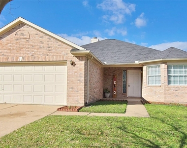 19330 Larissa Drive - Photo Thumbnail 1