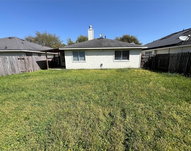 19335 Little Pine Lane - Photo Thumbnail 13