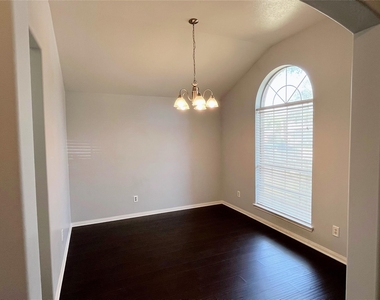 19335 Little Pine Lane - Photo Thumbnail 6