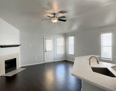 19335 Little Pine Lane - Photo Thumbnail 5