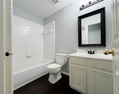 19335 Little Pine Lane - Photo Thumbnail 12