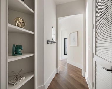 1508 Blodgett Street - Photo Thumbnail 10