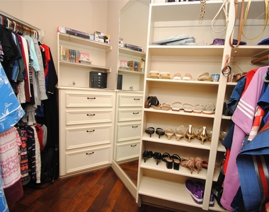 15823 Medina Lake Lane - Photo Thumbnail 23