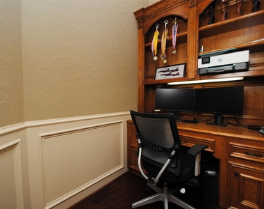 15823 Medina Lake Lane - Photo Thumbnail 26