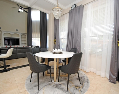 15823 Medina Lake Lane - Photo Thumbnail 19