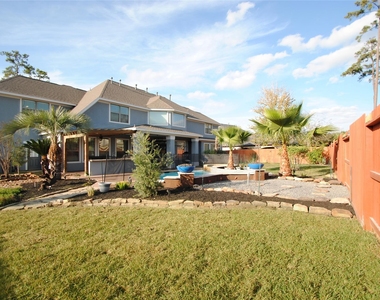15823 Medina Lake Lane - Photo Thumbnail 43