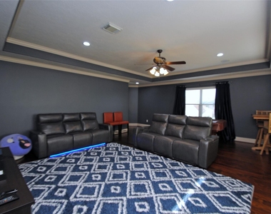 15823 Medina Lake Lane - Photo Thumbnail 36