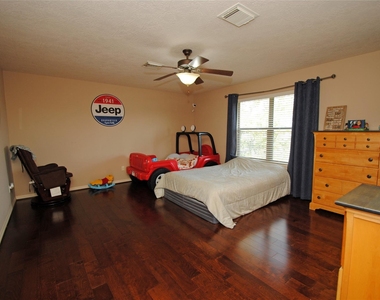 15823 Medina Lake Lane - Photo Thumbnail 28
