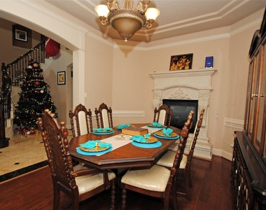15823 Medina Lake Lane - Photo Thumbnail 6