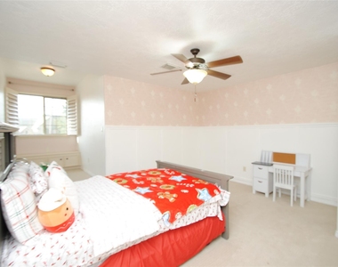 15823 Medina Lake Lane - Photo Thumbnail 35