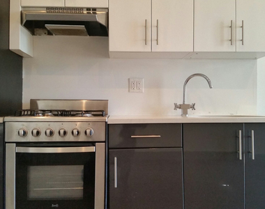 1503 Eastern Pkwy - Photo Thumbnail 2