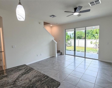 11071 Crescent Deer Drive - Photo Thumbnail 17