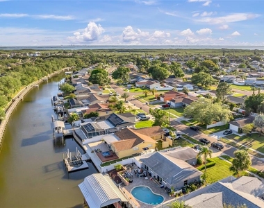 5684 Baywater Drive - Photo Thumbnail 30