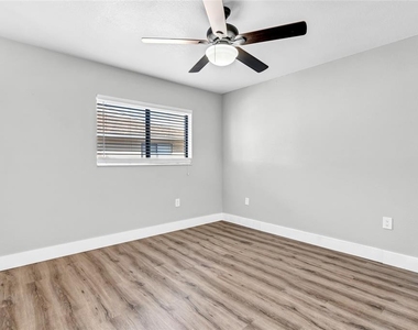 5684 Baywater Drive - Photo Thumbnail 19