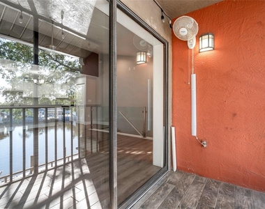 5684 Baywater Drive - Photo Thumbnail 23