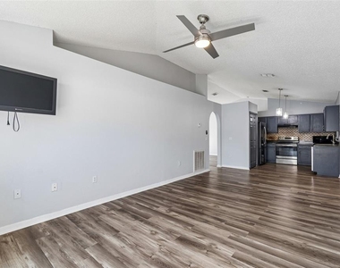 11067 Monarch Street - Photo Thumbnail 11