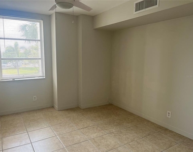 10355 Paradise Boulevard - Photo Thumbnail 5