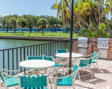10355 Paradise Boulevard - Photo Thumbnail 9