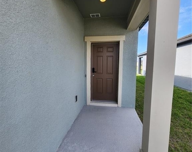 2340 Harris Hawk Avenue - Photo Thumbnail 6
