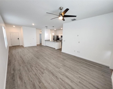 2340 Harris Hawk Avenue - Photo Thumbnail 9