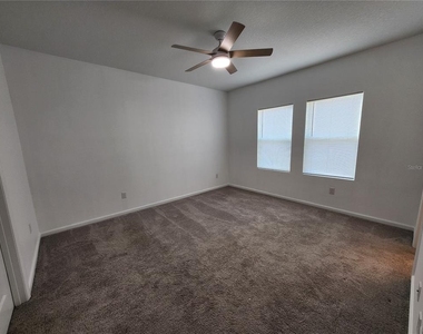 2340 Harris Hawk Avenue - Photo Thumbnail 23