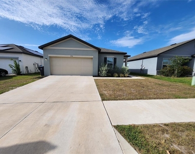 2340 Harris Hawk Avenue - Photo Thumbnail 4