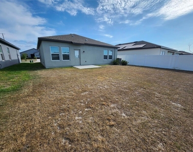 2340 Harris Hawk Avenue - Photo Thumbnail 26